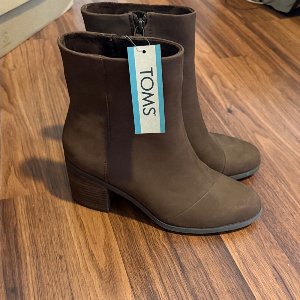 TOMS Women's Dark Brown Ankle Booties